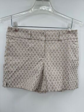 White House Black Market Beige White Oval Geometric Women's Shorts Size 4